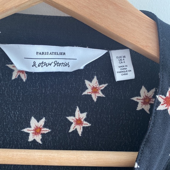 Ruffle detail Patterned Dress with side pockets - Picture 2 of 6